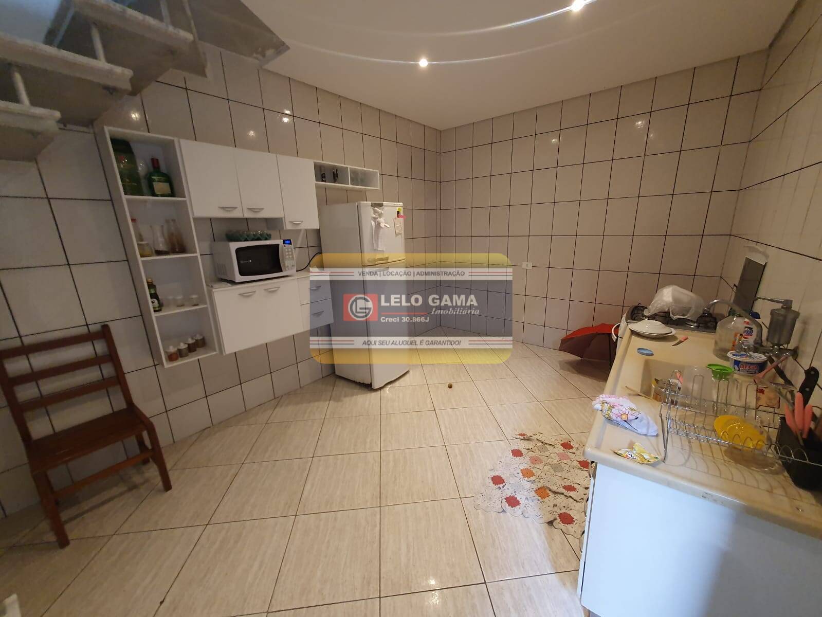 Casa à venda com 4 quartos, 220m² - Foto 16