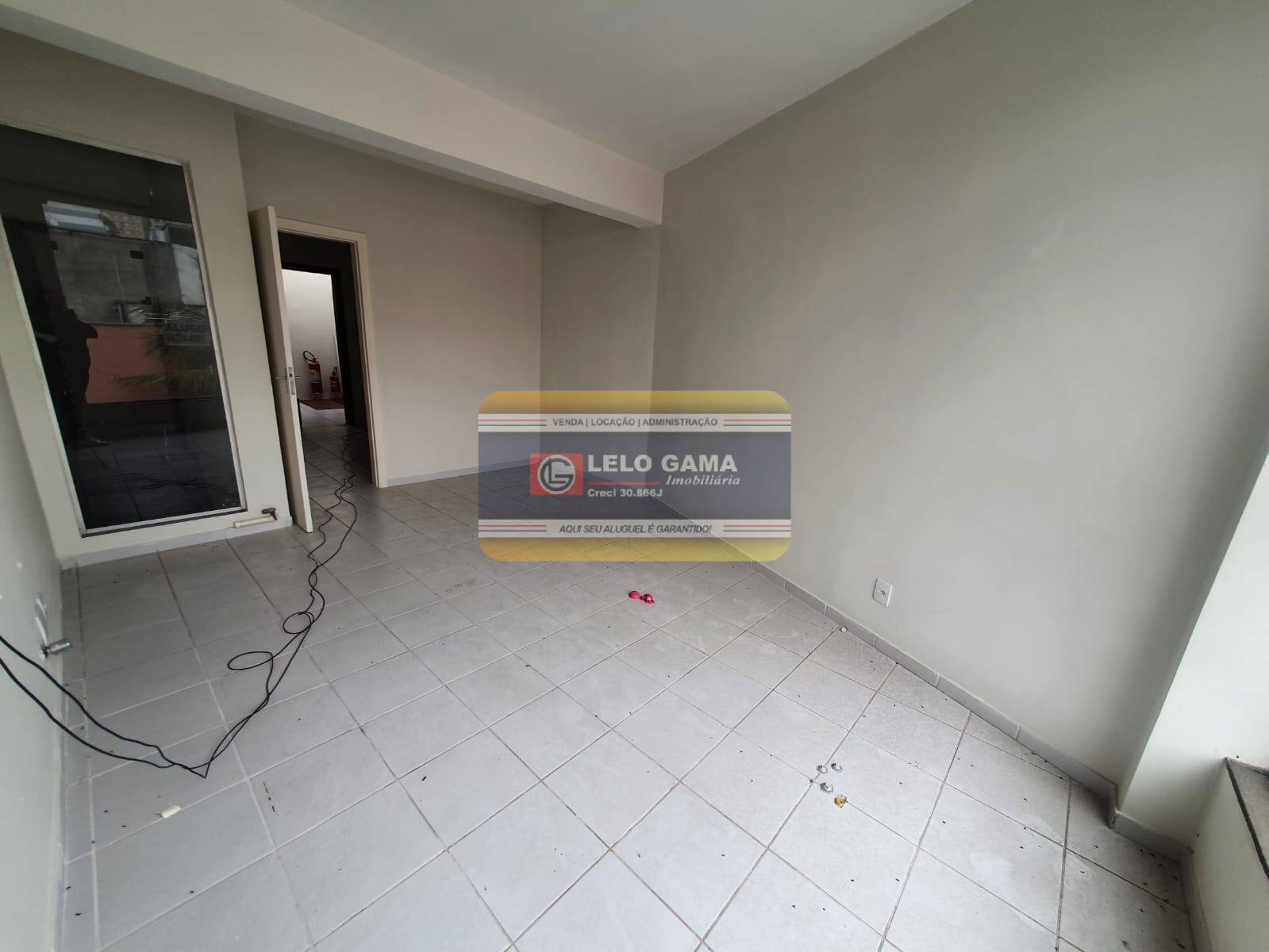 Prédio Inteiro para alugar, 48m² - Foto 2