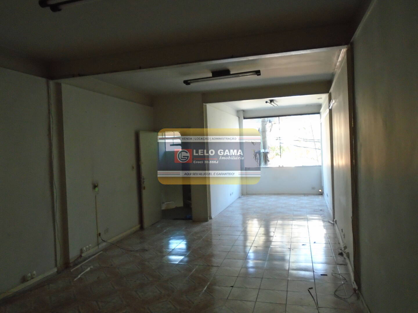 Prédio Inteiro para alugar, 48m² - Foto 4