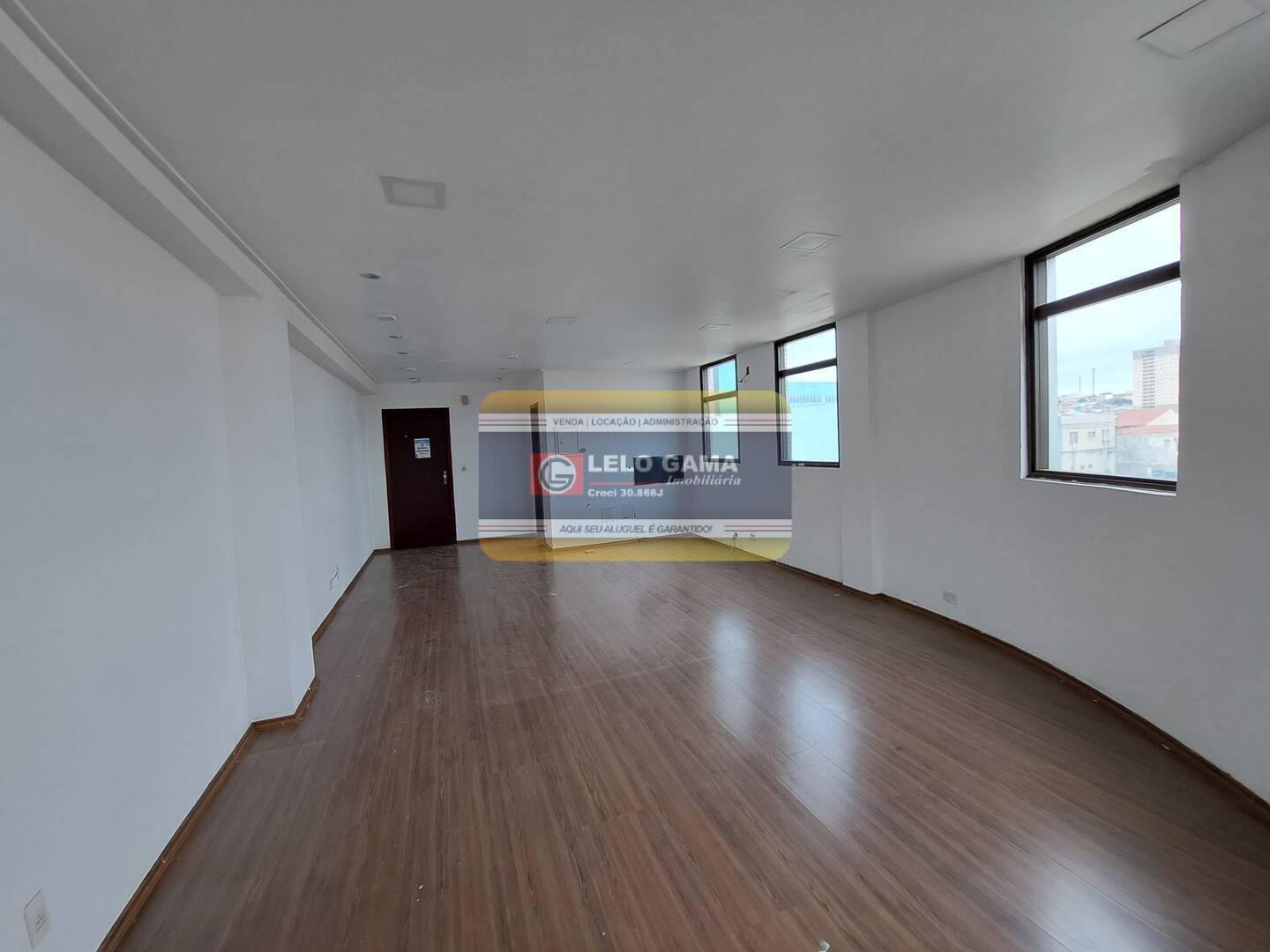 Prédio Inteiro para alugar, 42m² - Foto 3