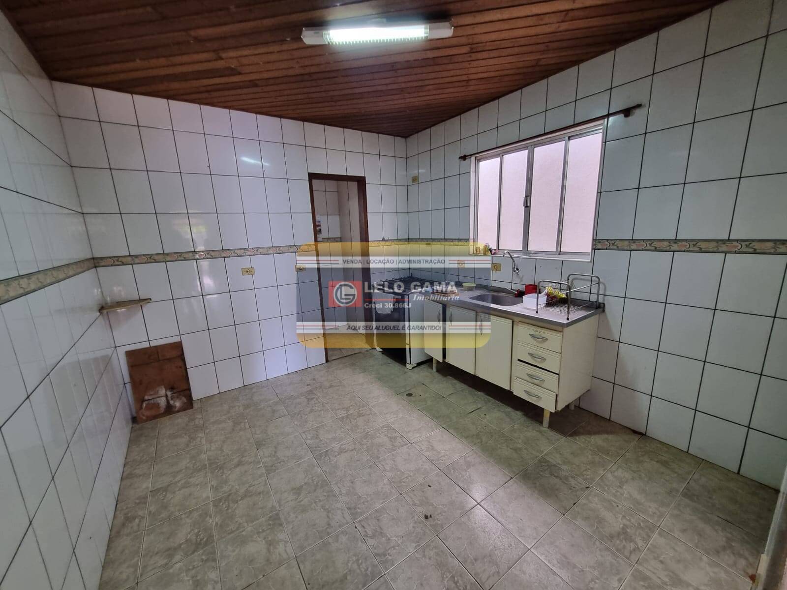 Casa à venda com 2 quartos, 140m² - Foto 6